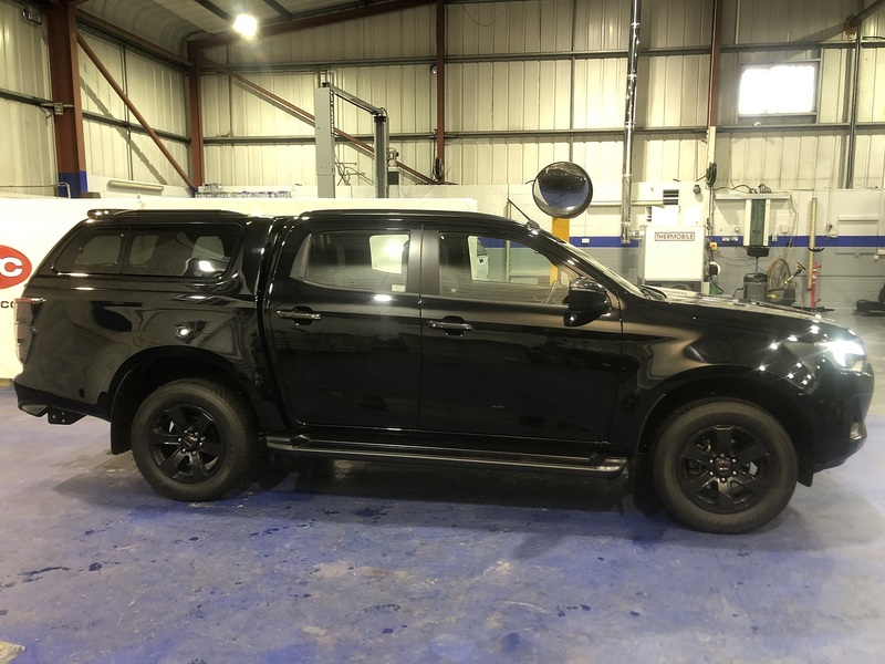 Isuzu 1.9 TD V-Cross Pickup Double Cab 4dr Diesel Auto 4WD Euro 6 (s/s) (164 ps)