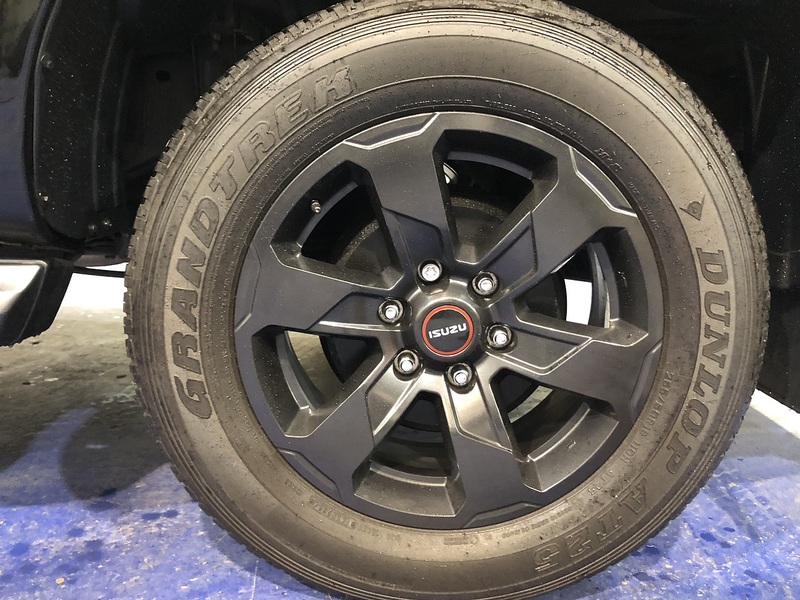 Isuzu 1.9 TD V-Cross Pickup Double Cab 4dr Diesel Auto 4WD Euro 6 (s/s) (164 ps)