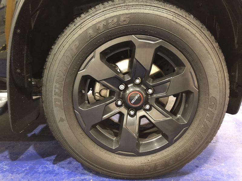 Isuzu 1.9 TD V-Cross Pickup Double Cab 4dr Diesel Auto 4WD Euro 6 (s/s) (164 ps)