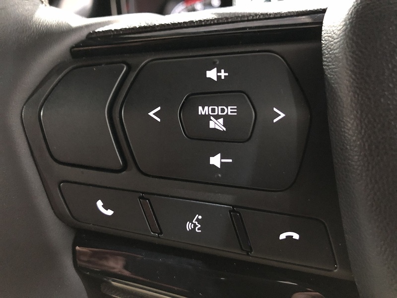 Isuzu V-Cross Commercial 1.9 Pick Up Automatic Diesel