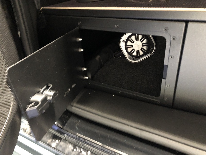 Isuzu V-Cross Commercial 1.9 Pick Up Automatic Diesel