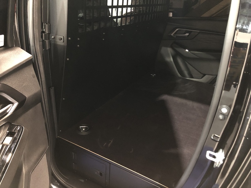 Isuzu V-Cross Commercial 1.9 Pick Up Automatic Diesel