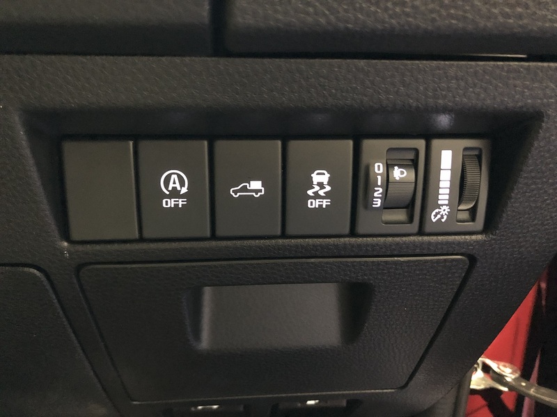 Isuzu Dl40 Dcb 1.9 Pick Up Automatic Diesel