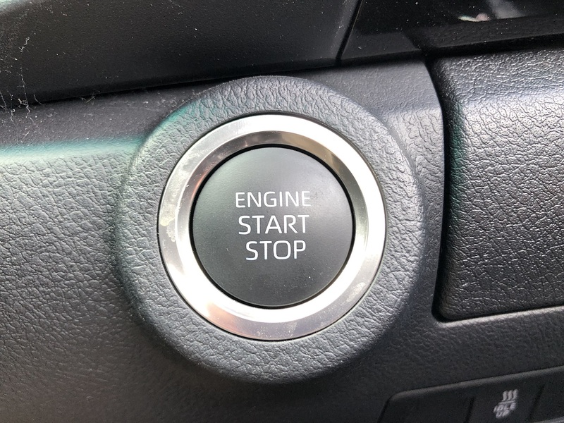Toyota 2.8 D-4D-h Invincible X Pickup 4dr Diesel Hybrid Auto 4WD Euro 6 (204 ps)
