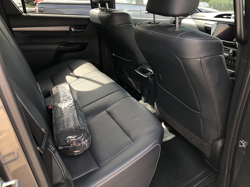 Toyota 2.8 D-4D-h Invincible X Pickup 4dr Diesel Hybrid Auto 4WD Euro 6 (204 ps)