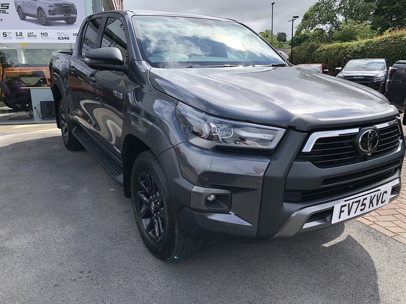 Toyota 2.8 D-4D-h Invincible X Pickup 4dr Diesel Hybrid Auto 4WD Euro 6 (204 ps)