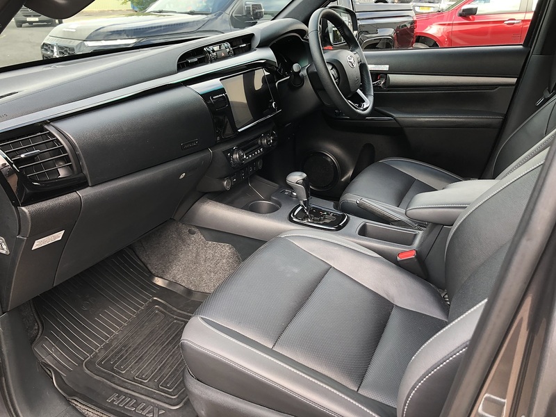 Toyota 2.8 D-4D-h Invincible X Pickup 4dr Diesel Hybrid Auto 4WD Euro 6 (204 ps)