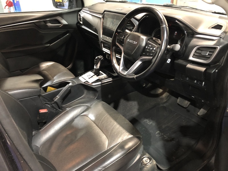 Isuzu TD DL40 Pickup 1.9 Automatic Diesel