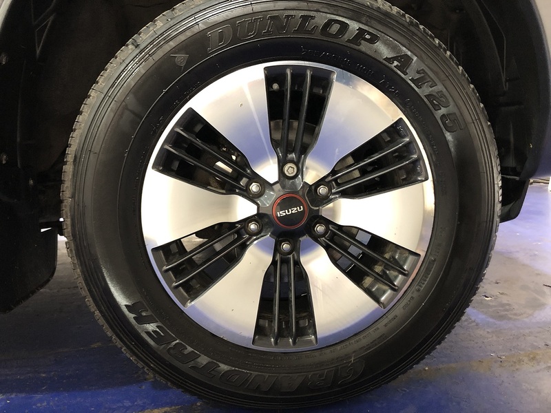 Isuzu TD DL40 Pickup 1.9 Automatic Diesel