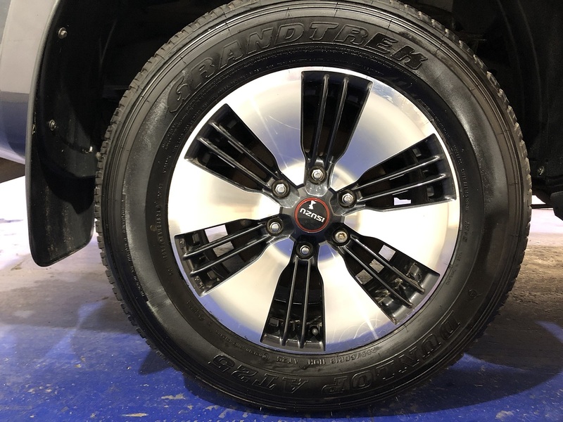 Isuzu TD DL40 Pickup 1.9 Automatic Diesel