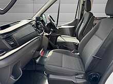 Ford Transit 460 Trend EcoBlue L4 17 Seater 
