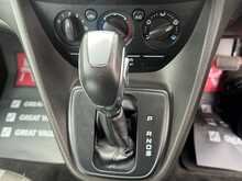 Ford Grand Tourneo Connect Zetec Journey Powershift 