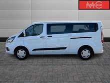 Ford Custom 320 Trend EcoBlue L2H1 9 Seater 