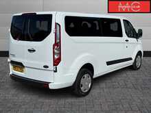 Ford Custom 320 Trend EcoBlue L2H1 9 Seater 