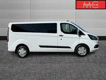 Ford Custom 320 Trend EcoBlue L2H1 9 Seater 