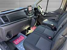 Ford Custom 320 Trend EcoBlue L2H1 9 Seater 