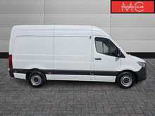 Mercedes-Benz Sprinter 317 CDI Progressive L2H2 