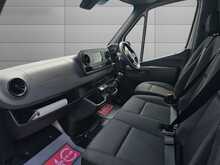 Mercedes-Benz Sprinter 317 CDI Progressive L2H2 