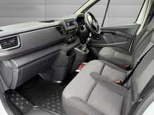 Nissan Primastar LL30 Visia dCi L2H1 
