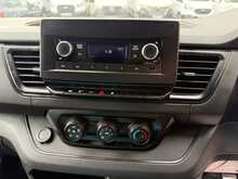 Nissan Primastar LL30 Visia dCi L2H1 