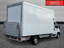Peugeot Boxer 335 Built for Business BlueHDi L4 