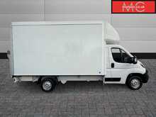 Peugeot Boxer 335 Built for Business BlueHDi L4 