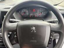 Peugeot Boxer 335 Built for Business BlueHDi L4 