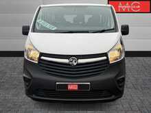 Vauxhall Vivaro 2900 BiTurbo ecoTEC CDTi L2H1 