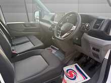 Volkswagen Crafter CR35 Commerce Plus TDI L4H2 