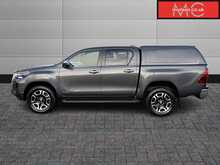 Toyota Hilux Invincible D-4D DC 