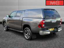 Toyota Hilux Invincible D-4D DC 