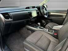 Toyota Hilux Invincible D-4D DC 