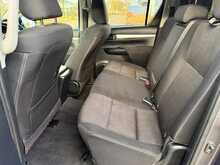 Toyota Hilux Invincible D-4D DC 