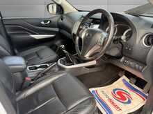 Nissan Navara Tekna dCi DC "Fierce" 