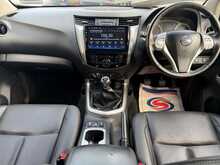 Nissan Navara Tekna dCi DC "Fierce" 