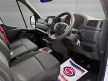 Renault Trucks Master LL35 DCi Bi-Turbo L4 Maxi Low 