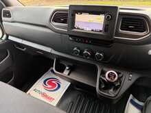 Renault Trucks Master LL35 DCi Bi-Turbo L4 Maxi Low 