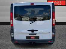 Vauxhall Vivaro 2900 CDTi L2 Combi 