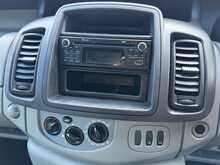 Vauxhall Vivaro 2900 CDTi L2 Combi 