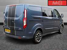 Ford Custom 320 Sport EcoBlue L1 Combi 