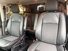 Ford Custom 320 Sport EcoBlue L1 Combi 