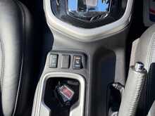 Nissan Navara N-Guard dCi TT DC 