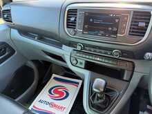 Peugeot Expert 1400 Professional Long BlueHDi 