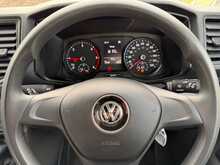 Volkswagen Crafter CR35 Startline TDI L4 CrewCab 