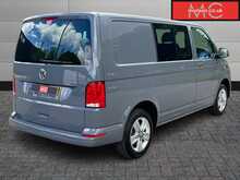 Volkswagen Transporter T32 Highline TDi SWB Kombi 