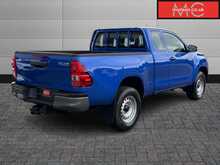 Toyota Hilux Active D-4D Extra Cab 