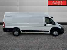 Peugeot Boxer 435 Professional BlueHDi L4H2 