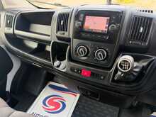 Peugeot Boxer 435 Professional BlueHDi L4H2 