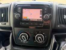 Peugeot Boxer 435 Professional BlueHDi L4H2 