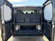 Vauxhall Vivaro 2700 CDTi L1H1 "Day Van" 